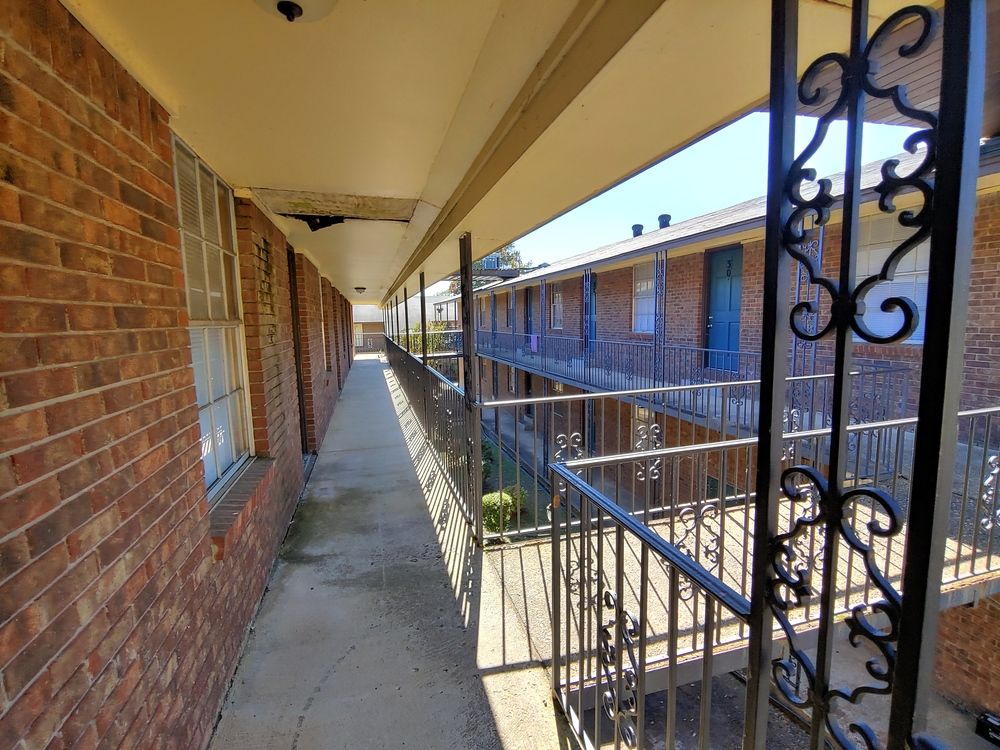 Cantrell Valley / Brookside: 7201 Kentucky and 619/719 Brookside, Little Rock, AR 72205